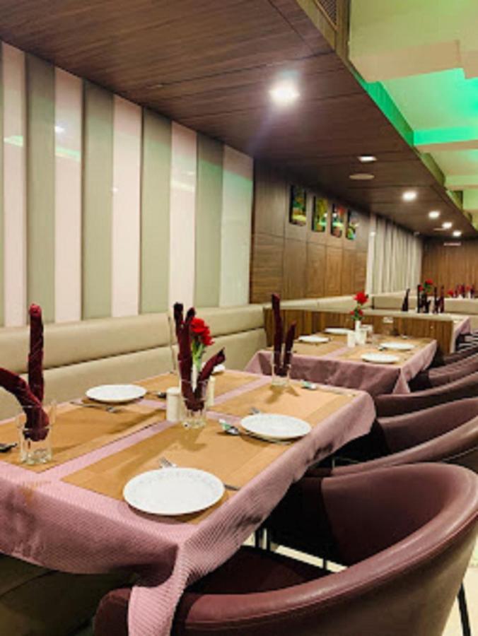 Panvel Palace Hotel Mumbai Exteriör bild