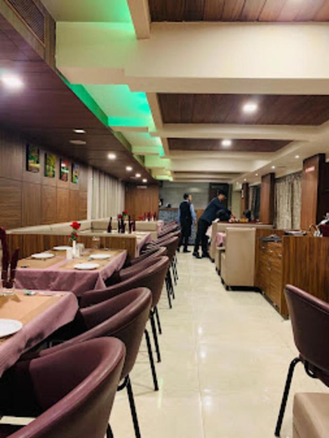 Panvel Palace Hotel Mumbai Exteriör bild